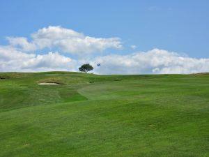 Kauri Cliffs 9th Approach